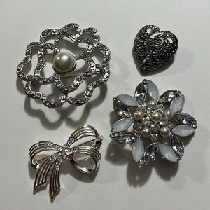 vintage brooches and pins